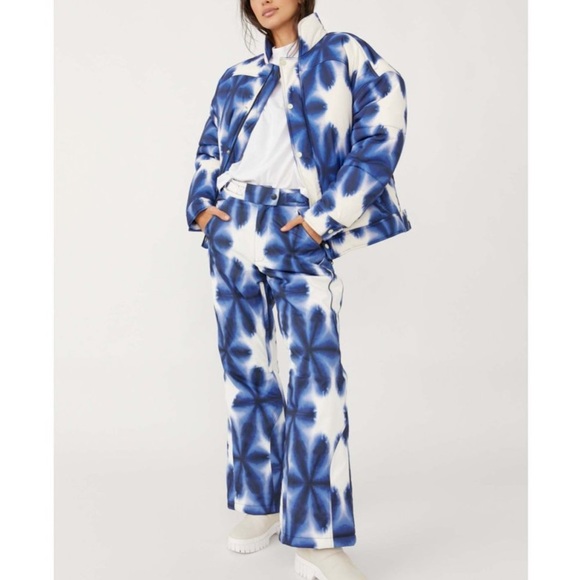 Free People FP Movement Bunny Slope Printed Puffer Jacket - Picture 5 of 14